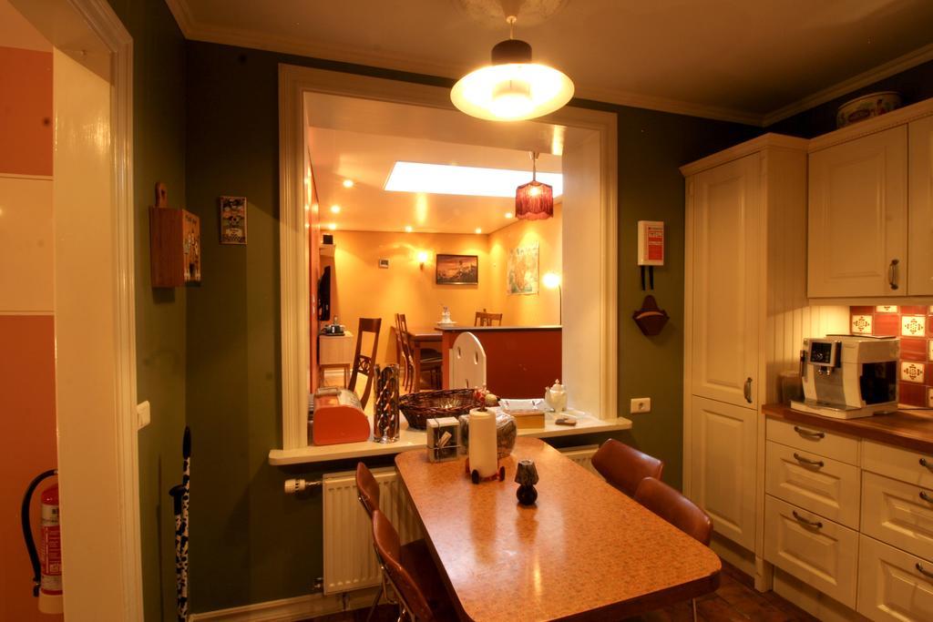 Our House Guesthouse Рейкявик Екстериор снимка
