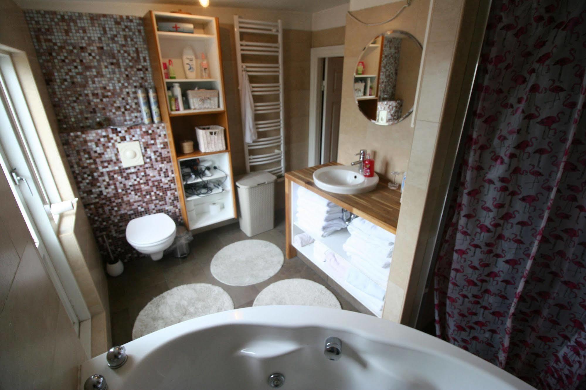 Our House Guesthouse Рейкявик Екстериор снимка