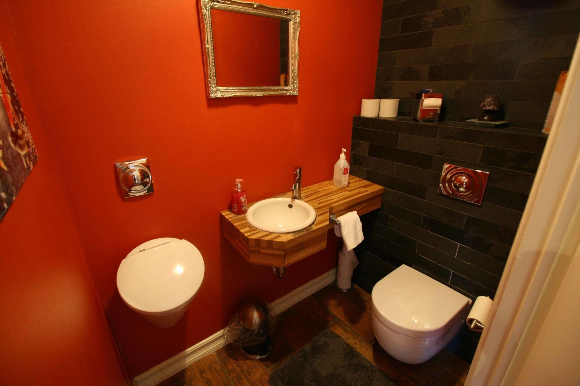 Our House Guesthouse Рейкявик Екстериор снимка